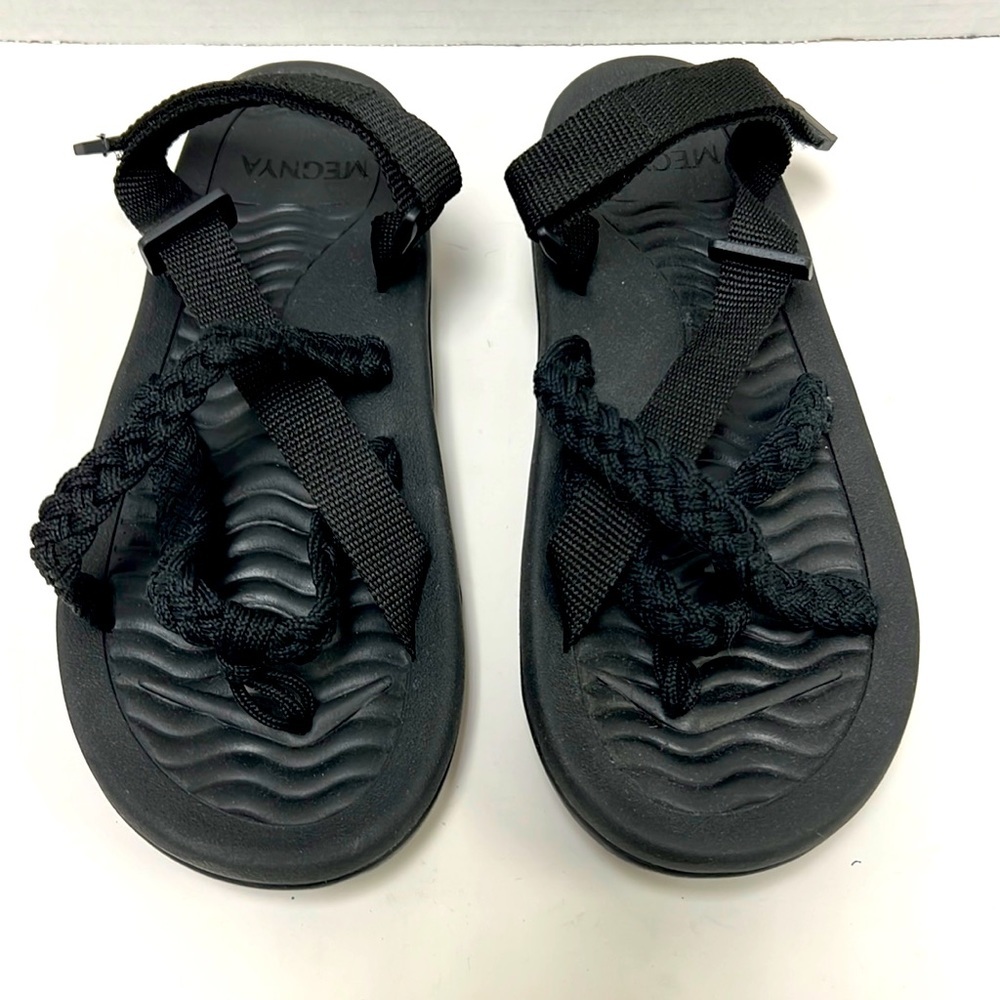 Megnya Women’s Sandals